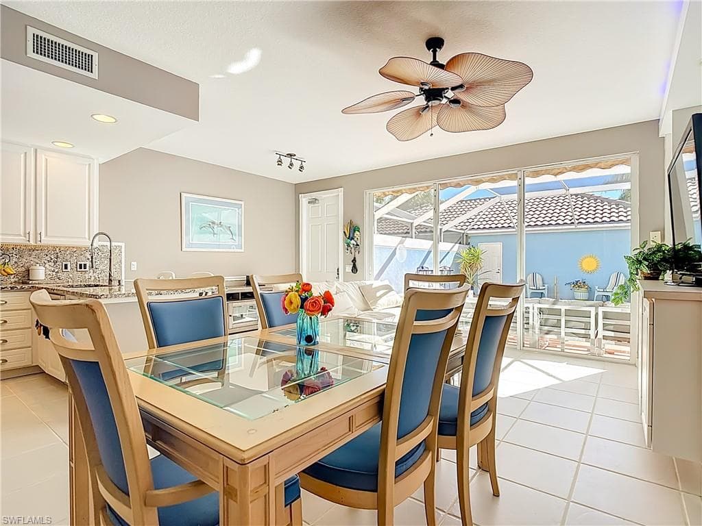 6186 Towncenter CIR-14