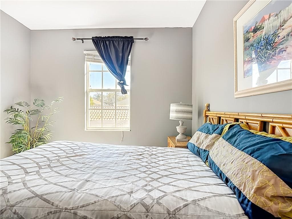 6186 Towncenter CIR-28