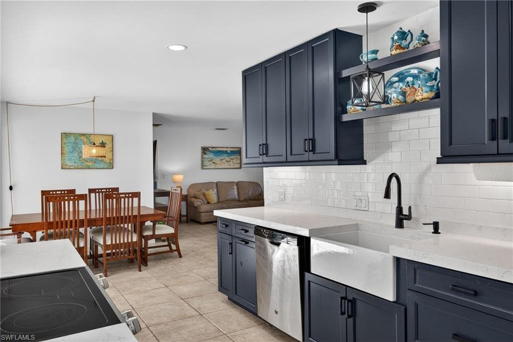 1866 Ibis LN, SANIBEL FL 33957-14