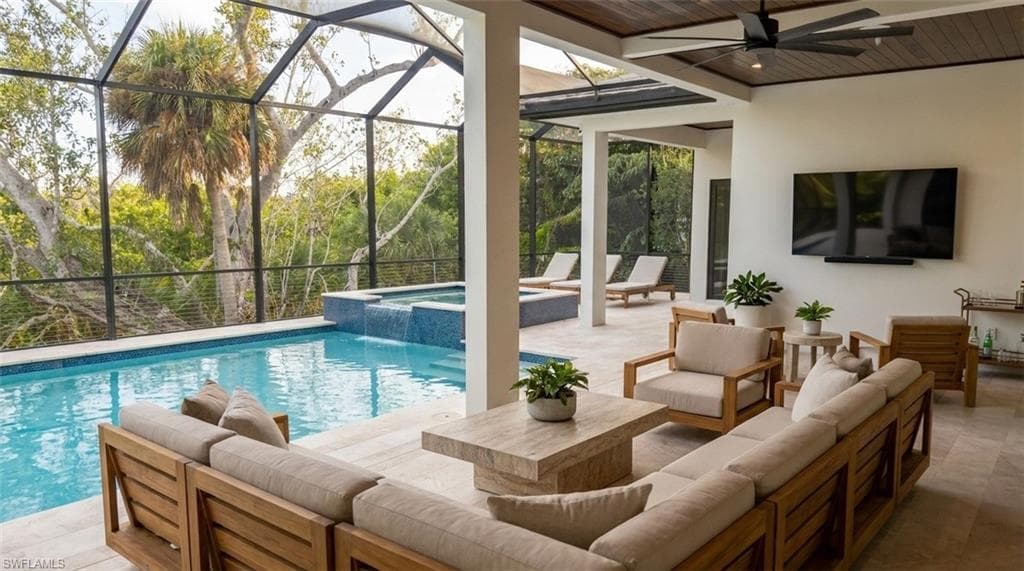714 Hideaway CIR W-16