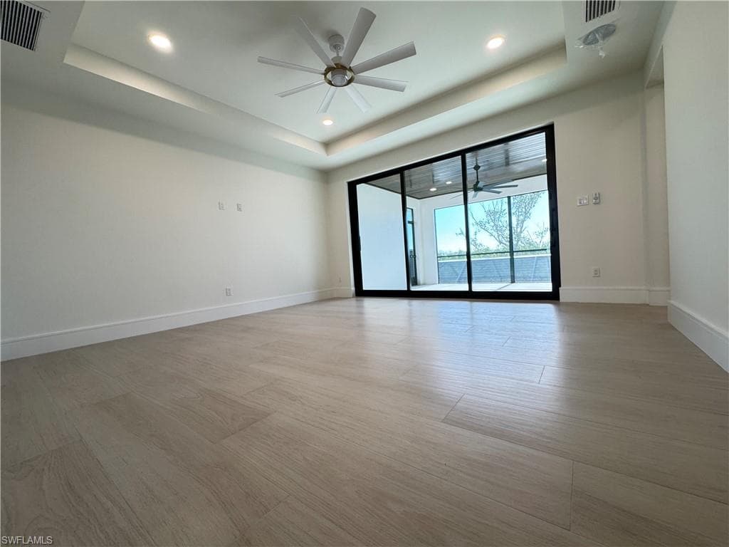 714 Hideaway CIR W-15