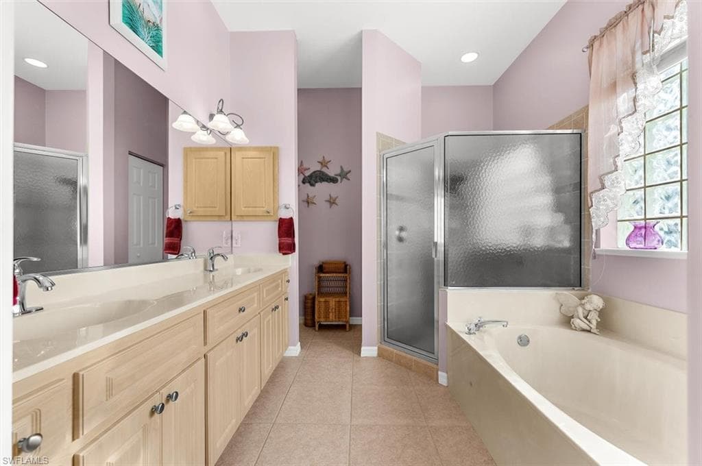 615 May Apple WAY, VENICE FL 34293-27