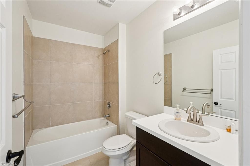 2188 Pigeon Plum WAY, NORTH FORT MYERS FL 33917-14