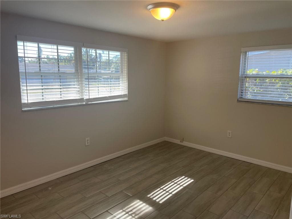 2173 Barry DR, FORT MYERS FL 33907-4