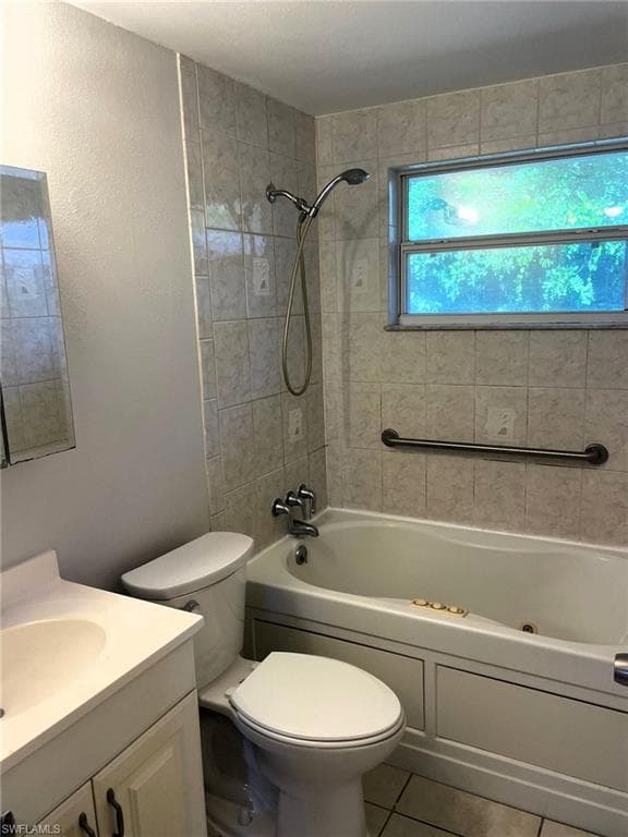 2173 Barry DR, FORT MYERS FL 33907-7