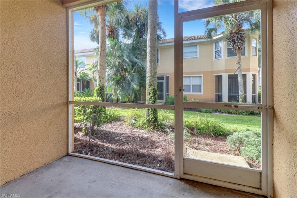 9720 Heatherstone River CT # 5, ESTERO FL 33928-22
