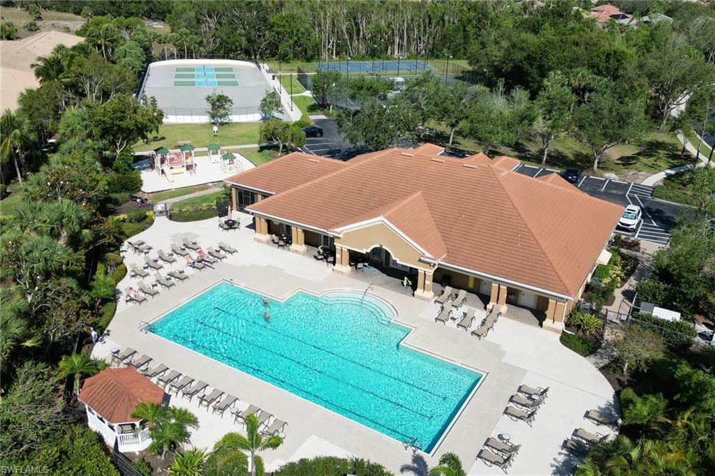 9720 Heatherstone River CT # 5, ESTERO FL 33928-25