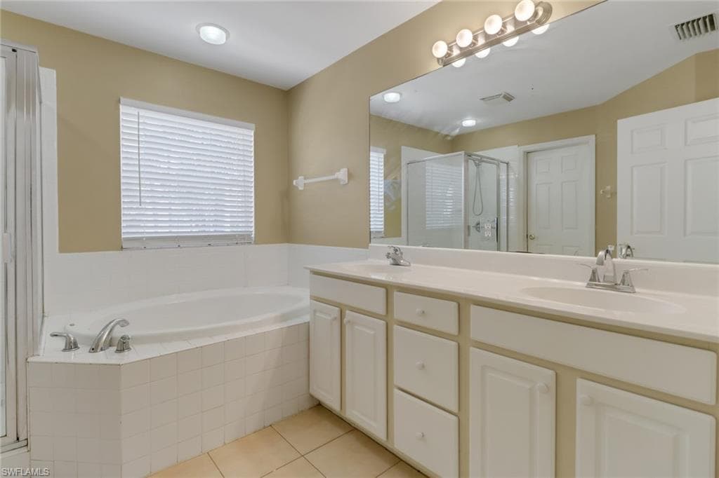 9720 Heatherstone River CT # 5, ESTERO FL 33928-13