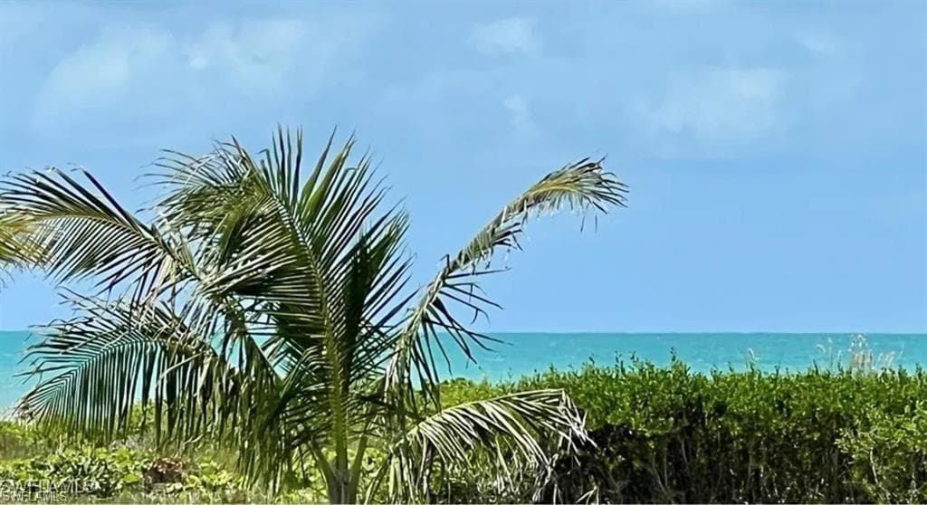 671 E Gulf DR, SANIBEL FL 33957-12