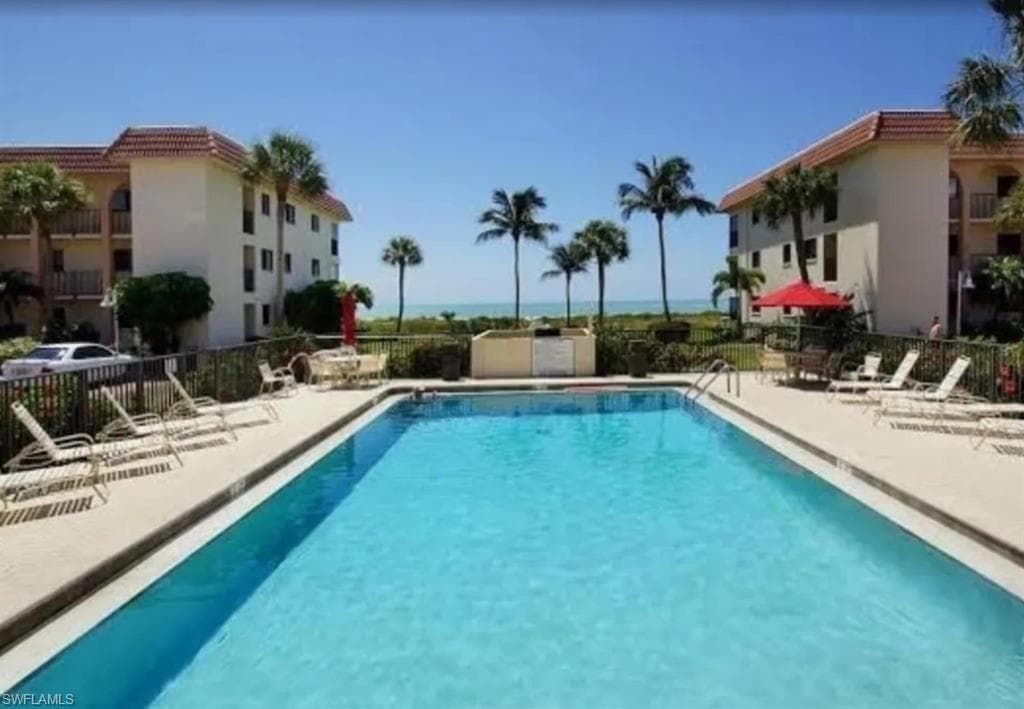 671 E Gulf DR, SANIBEL FL 33957-2