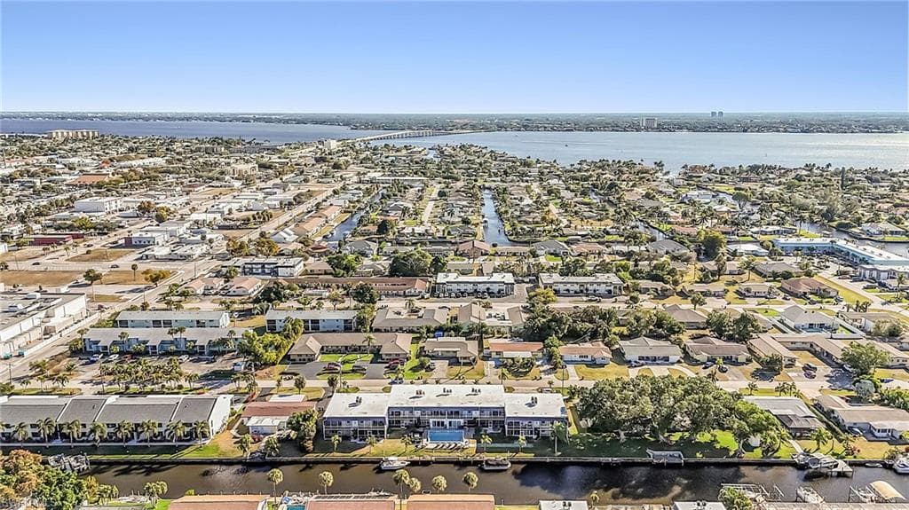 4912 Vincennes ST # 108, CAPE CORAL FL 33904-21