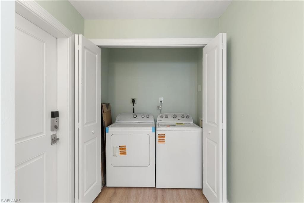3049 W Gulf DR # 101, SANIBEL FL 33957-16