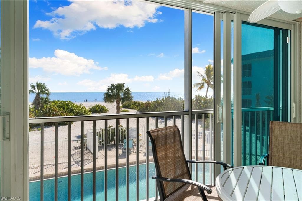 3049 W Gulf DR # 101, SANIBEL FL 33957-25