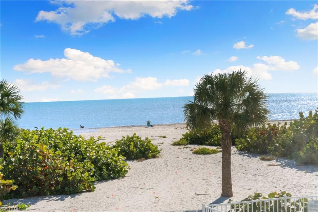 3049 W Gulf DR # 101, SANIBEL FL 33957-28