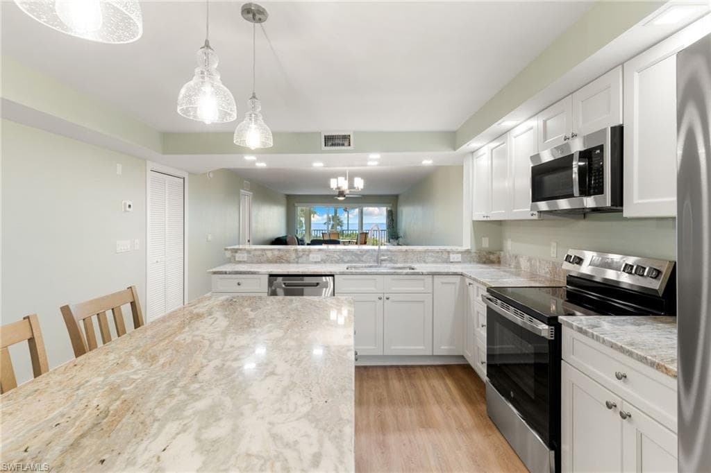 3049 W Gulf DR # 101, SANIBEL FL 33957-3