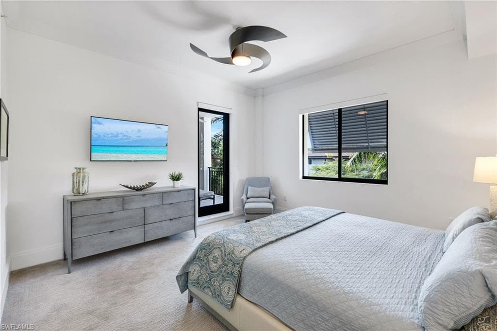 1035 3rd AVE S # 305, NAPLES FL 34102-17