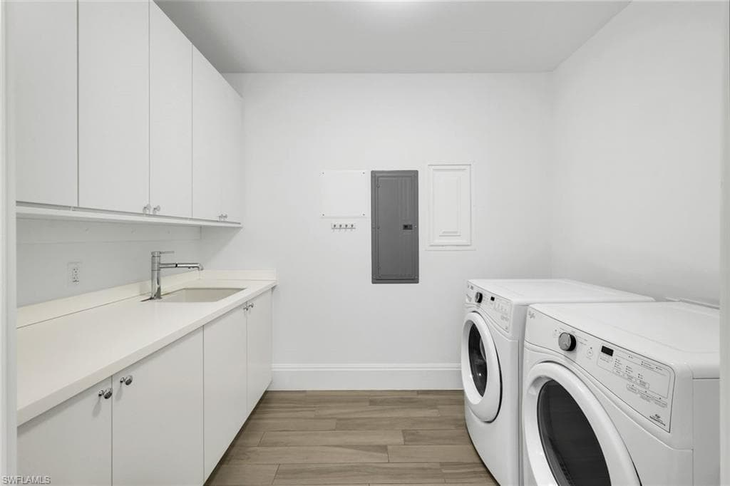 1035 3rd AVE S # 305, NAPLES FL 34102-24