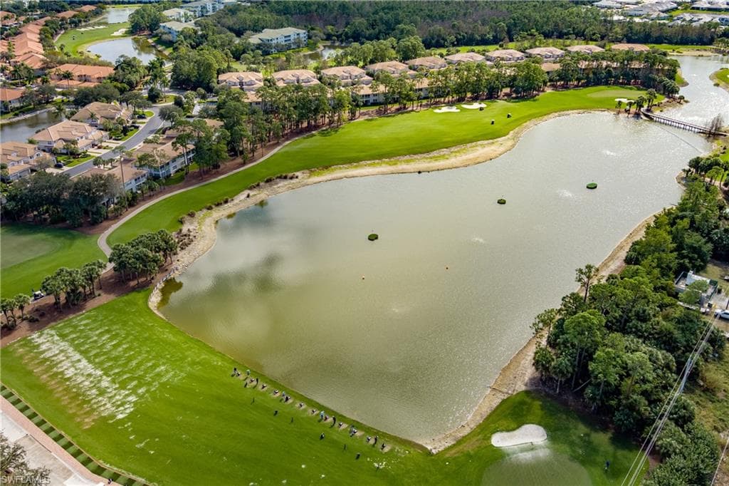 3989 Bishopwood CT W # 201, NAPLES FL 34114-41