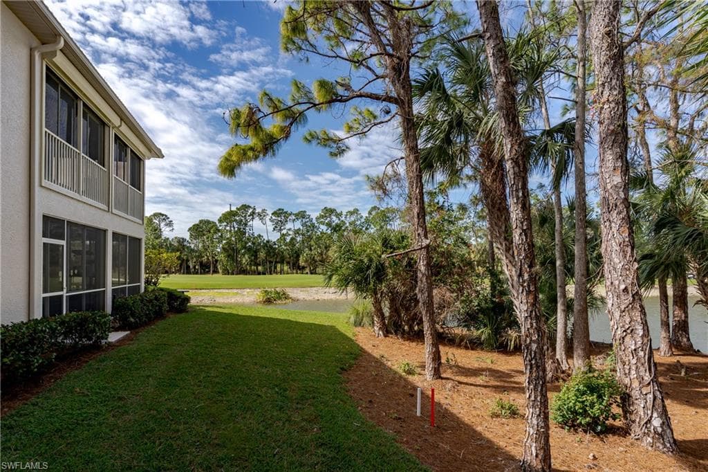 3989 Bishopwood CT W # 201, NAPLES FL 34114-31