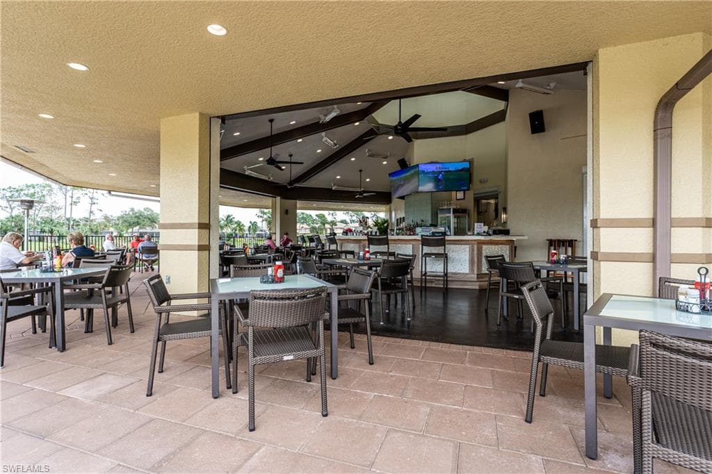 3989 Bishopwood CT W # 201, NAPLES FL 34114-37