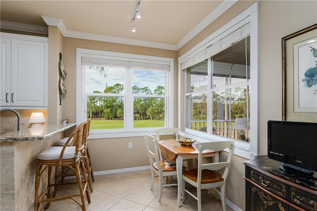 3989 Bishopwood CT W # 201, NAPLES FL 34114-14