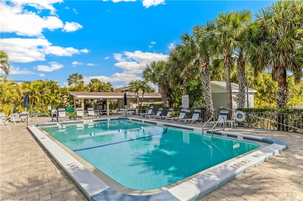 8162 Country RD # 201, FORT MYERS FL 33919-10