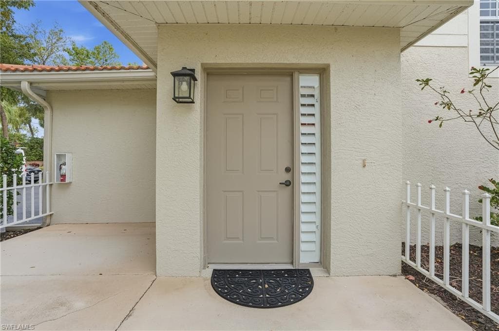 7680 Oleander Gate DR J202-2