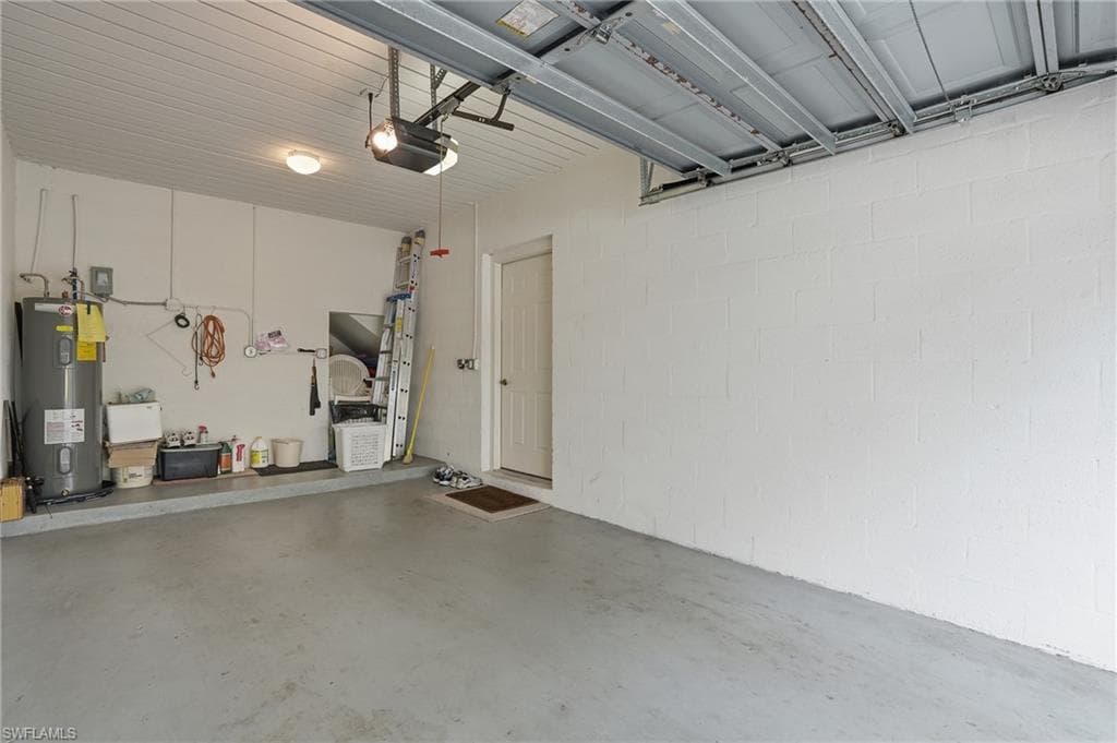 7680 Oleander Gate DR J202-30