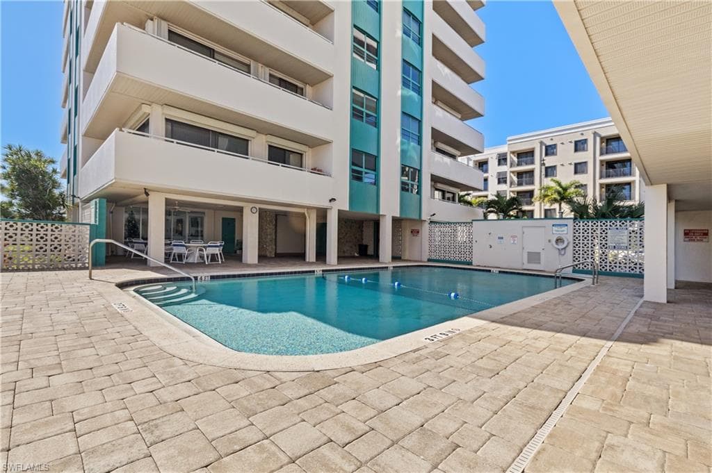 4803 Sunset CT # 304, CAPE CORAL FL 33904-6