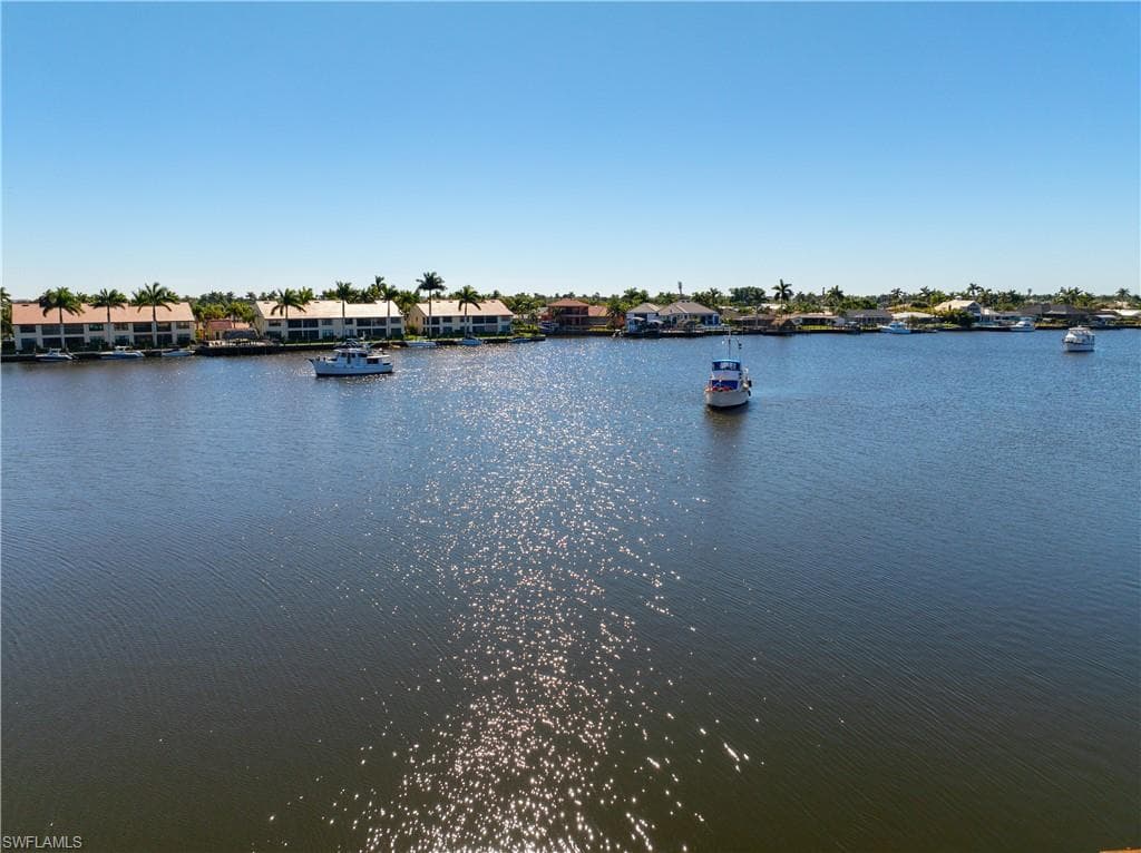 4803 Sunset CT # 304, CAPE CORAL FL 33904-4