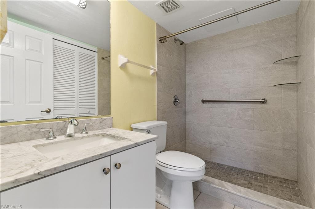 4803 Sunset CT # 304, CAPE CORAL FL 33904-23