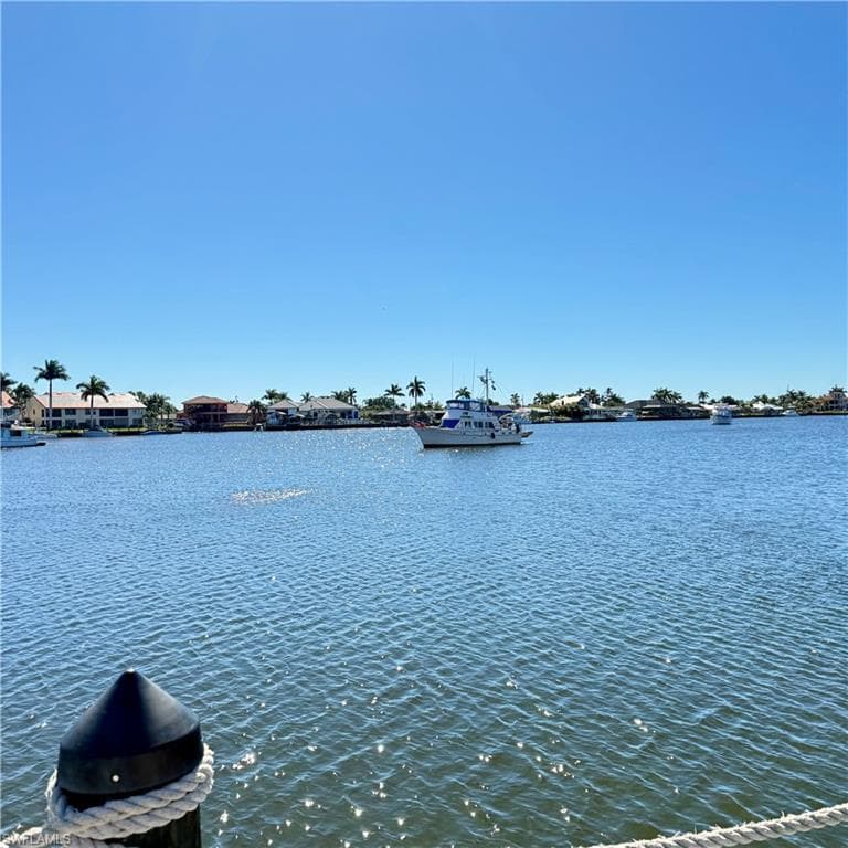 4803 Sunset CT # 304, CAPE CORAL FL 33904-47