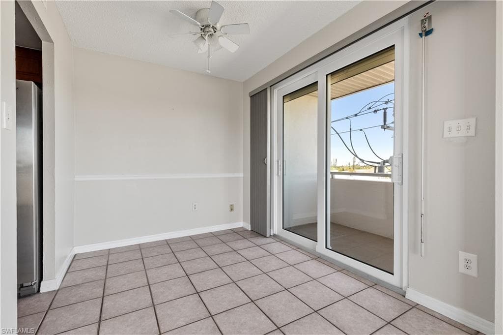 4803 Sunset CT # 304, CAPE CORAL FL 33904-17