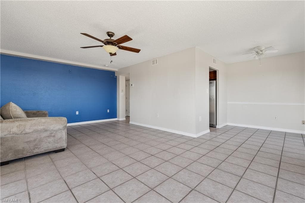 4803 Sunset CT # 304, CAPE CORAL FL 33904-46