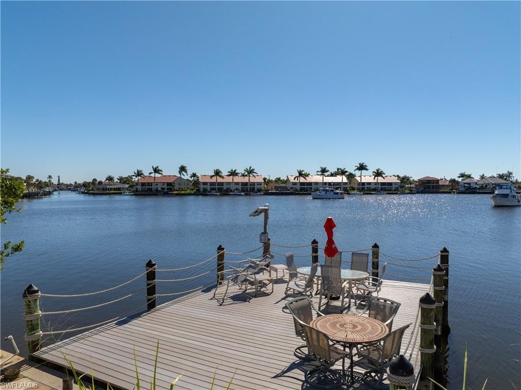 4803 Sunset CT # 304, CAPE CORAL FL 33904-30