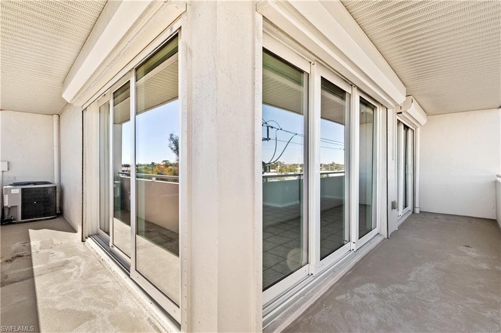 4803 Sunset CT # 304, CAPE CORAL FL 33904-20