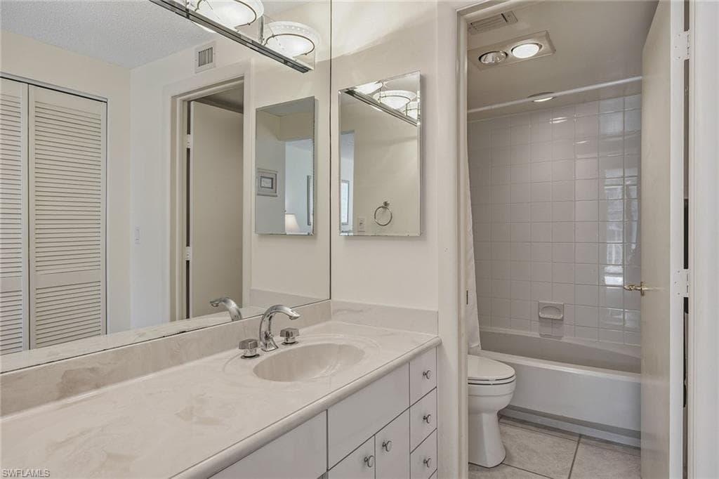 320 Seaview CT # 1409, MARCO ISLAND FL 34145-15