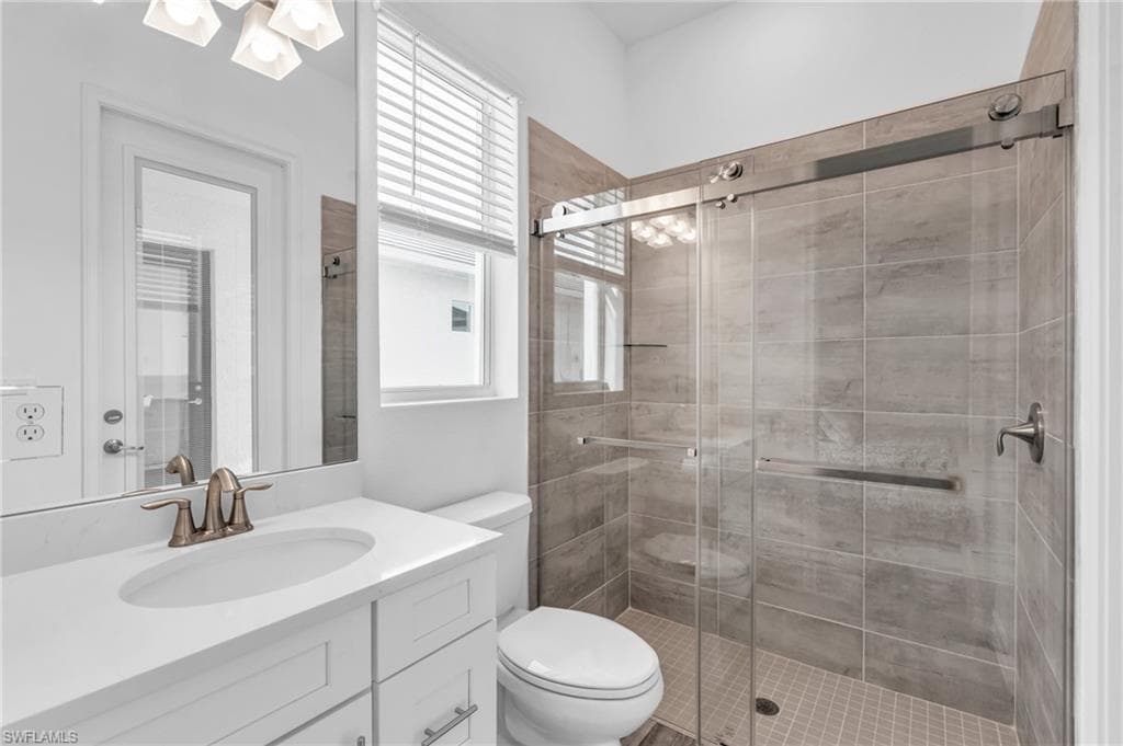 14044 Blue Bay CIR, FORT MYERS FL 33913-32