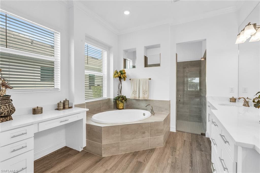 14044 Blue Bay CIR, FORT MYERS FL 33913-28