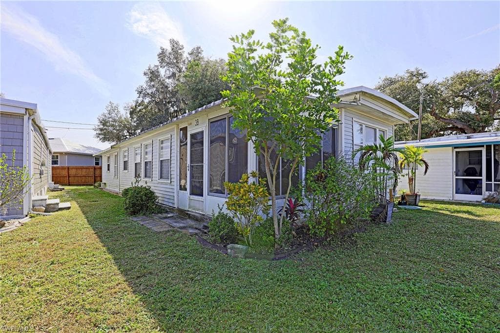 2012 S Olga DR # 38, FORT MYERS FL 33905-4