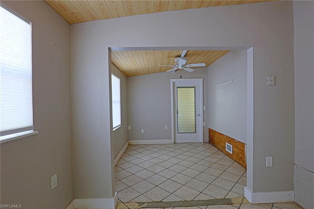 2012 S Olga DR # 38, FORT MYERS FL 33905-19