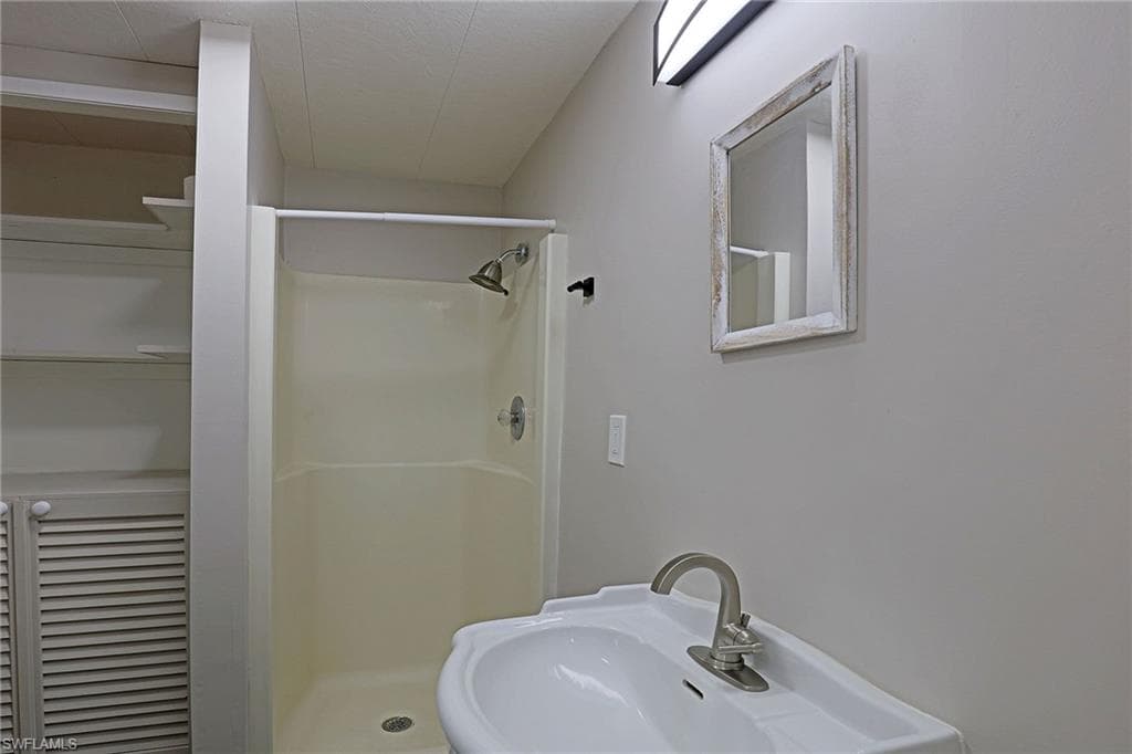 2012 S Olga DR # 38, FORT MYERS FL 33905-18