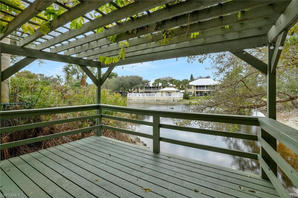 1329 Solana RD # K5, NAPLES FL 34103-21