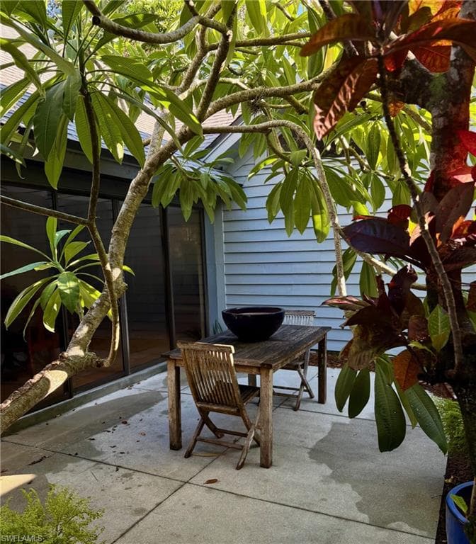 1329 Solana RD # K5, NAPLES FL 34103-20