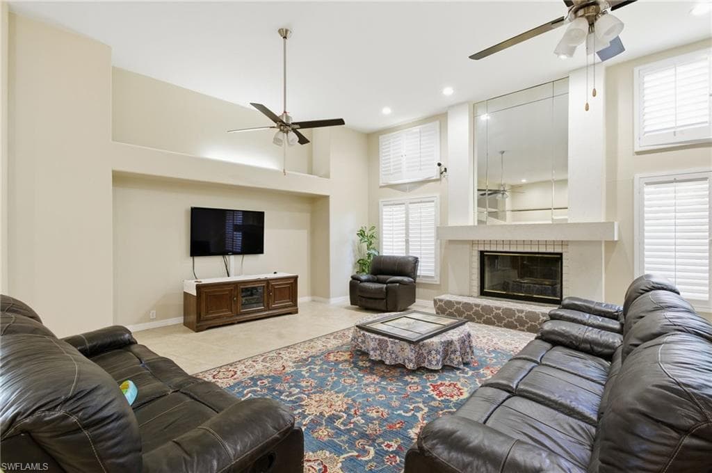 20 Timberland CIR N, FORT MYERS FL 33919-12