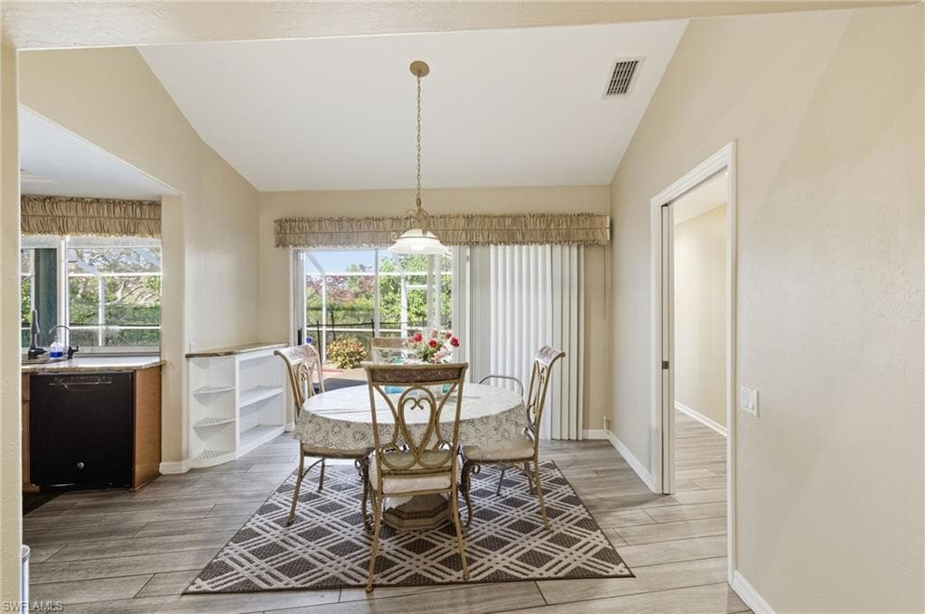 20 Timberland CIR N, FORT MYERS FL 33919-21
