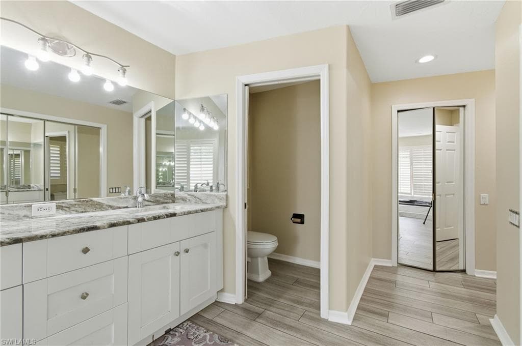 20 Timberland CIR N, FORT MYERS FL 33919-18