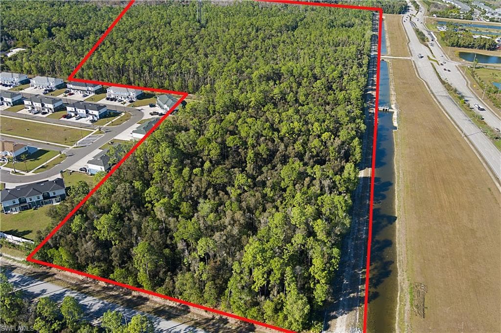 Whitaker RD, NAPLES FL 34112-7