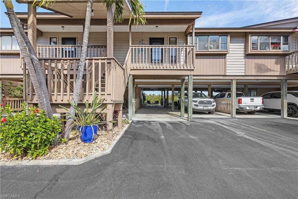 7564 Captains Harbor DR, BOKEELIA FL 33922-1