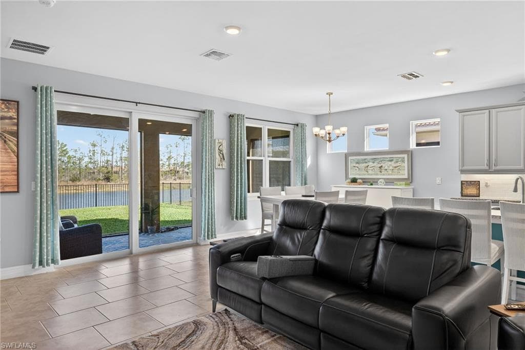 3873 Crosswater DR, NORTH FORT MYERS FL 33917-2